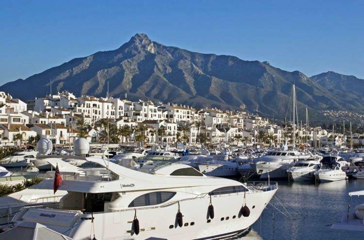 Puerto Banus Apartment Marbella